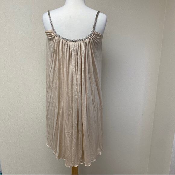 Vera Wang Beaded Flowy Pleated Dress Tan 2 - Picture 1 of 6